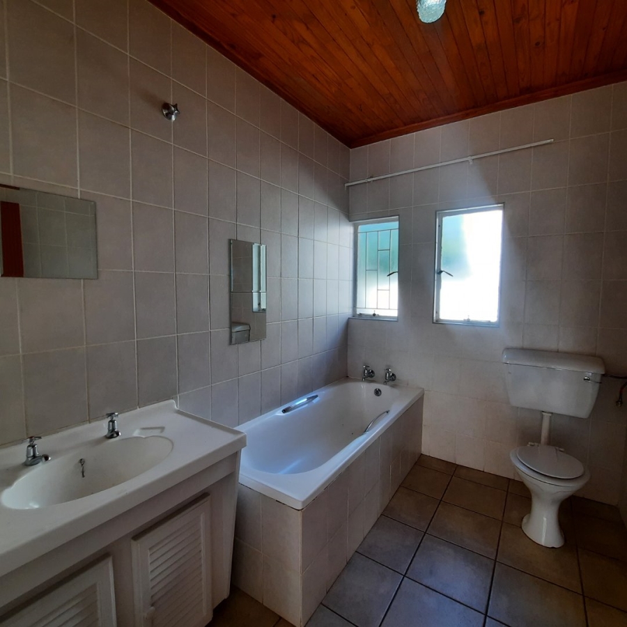 3 Bedroom Property for Sale in Langenhovenpark Free State
